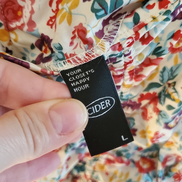 Like new floral Midi skirt with slit - Picture 8 of 9